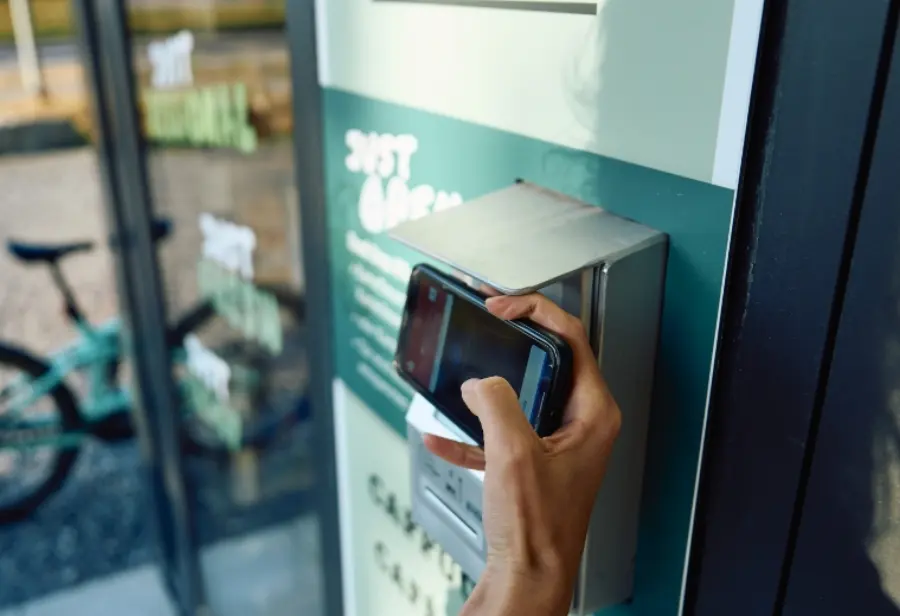 Bezahlen an der Selbstbedienungskasse per Smartphone
