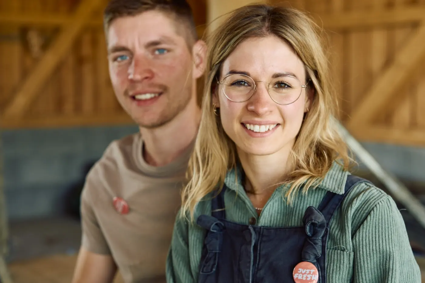 Franzi und Chris Bauer vor dem Food-Stop